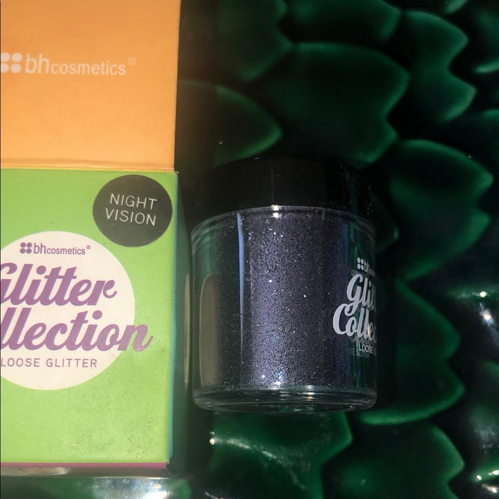 BH Cosmetics Night Vision Loose Glitter - Black iridescent